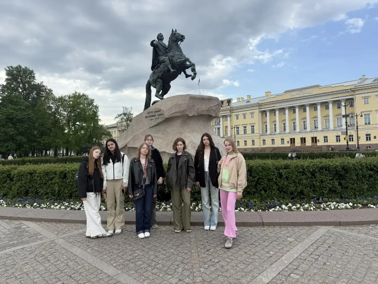 Студенты колледжа Петербургской моды совершили увлекательное путешествие по рекам и кан...