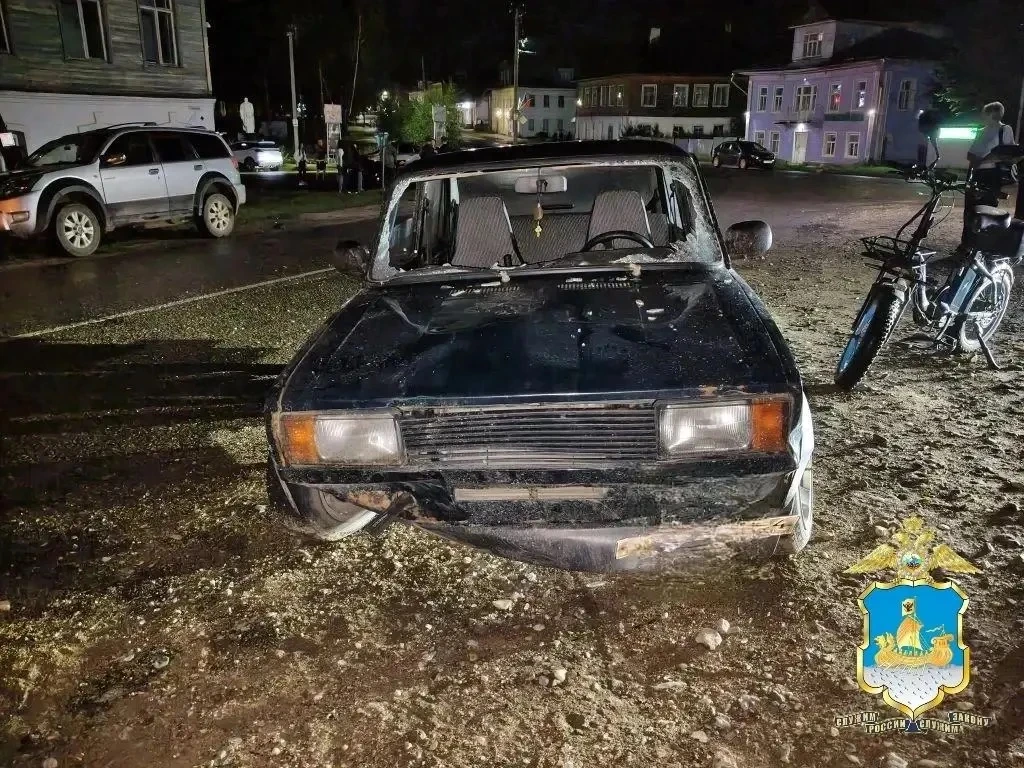 В Чухломе столкнулись ВАЗ-2153 и электровелосипед «Минако»: пострадали две школьницы 
За рулем элект
