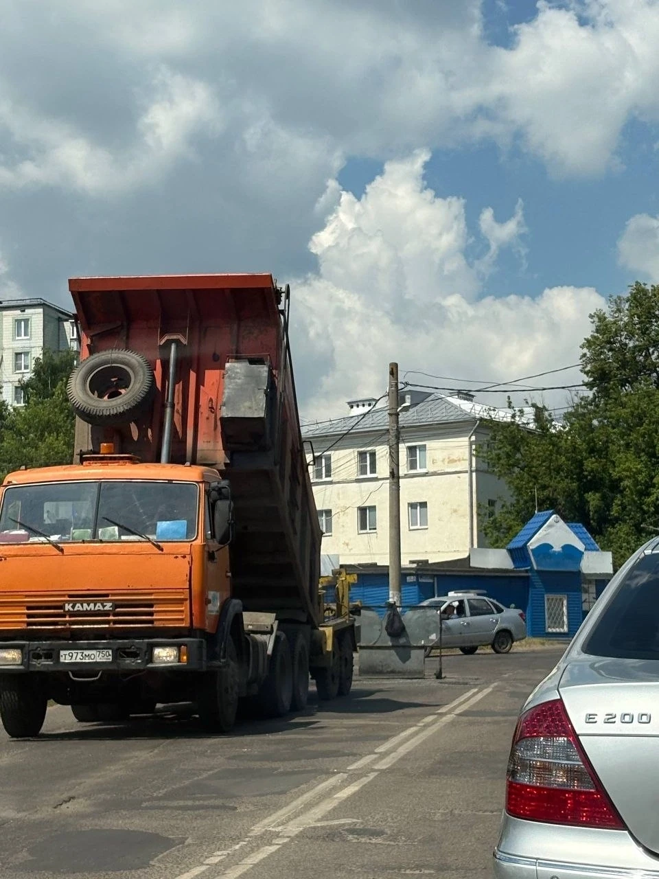 На Окском дорожные работы