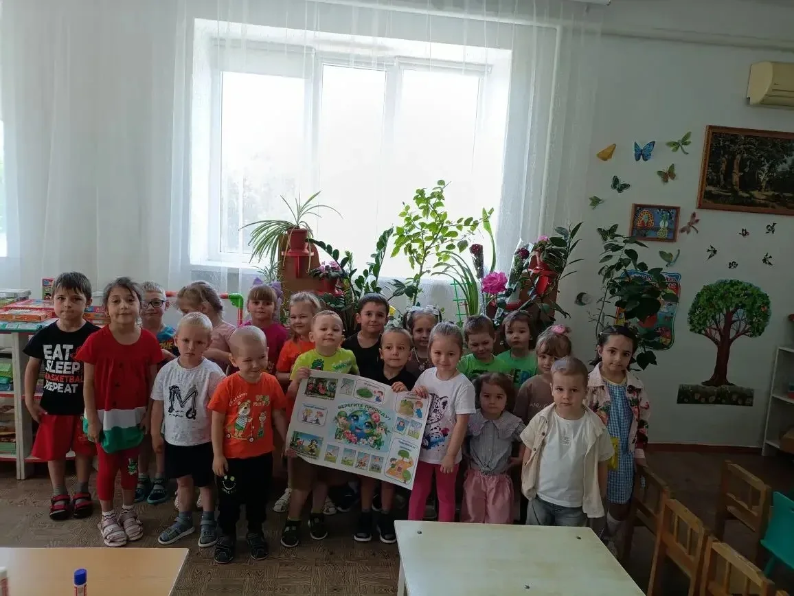 5 июня отмечается Российский день эколога и Всемирный день окружающей среды. 
В группе "Антошка" про