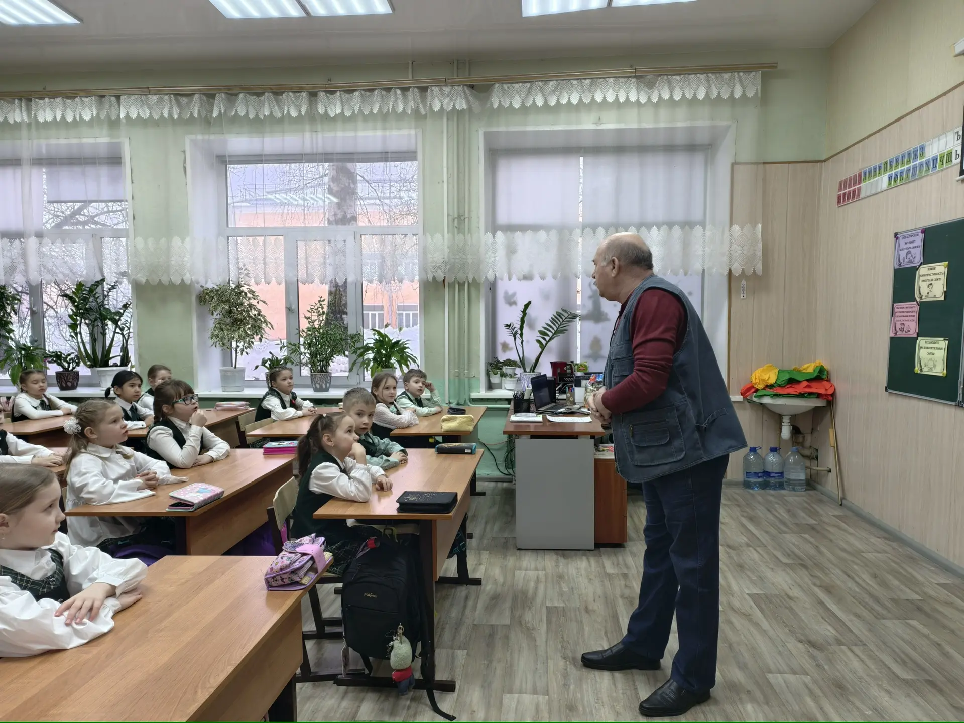 Открытый урок ОБЗР: Учимся культуре безопасности  ⚡️ Сегодня в нашей школе прошли Всероссийские откр