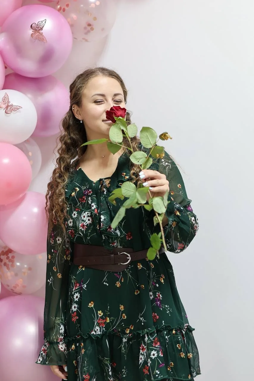 🌸 В нашей школе состоялось поздравление учителей с Международным женским днём — 8 Марта!  💐С самого 