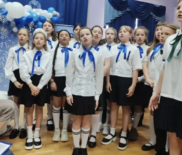 🎉 Сегодня на Стромынке, 17 для наших четвероклассников прозвенел последний звонок начальной школы!  