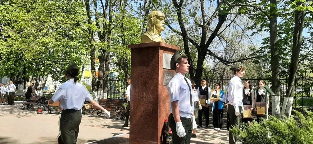 🏫 В рамках  регионального проекта «К соседям в гости»  нашу школу сегодня посетила  делегация из Чер