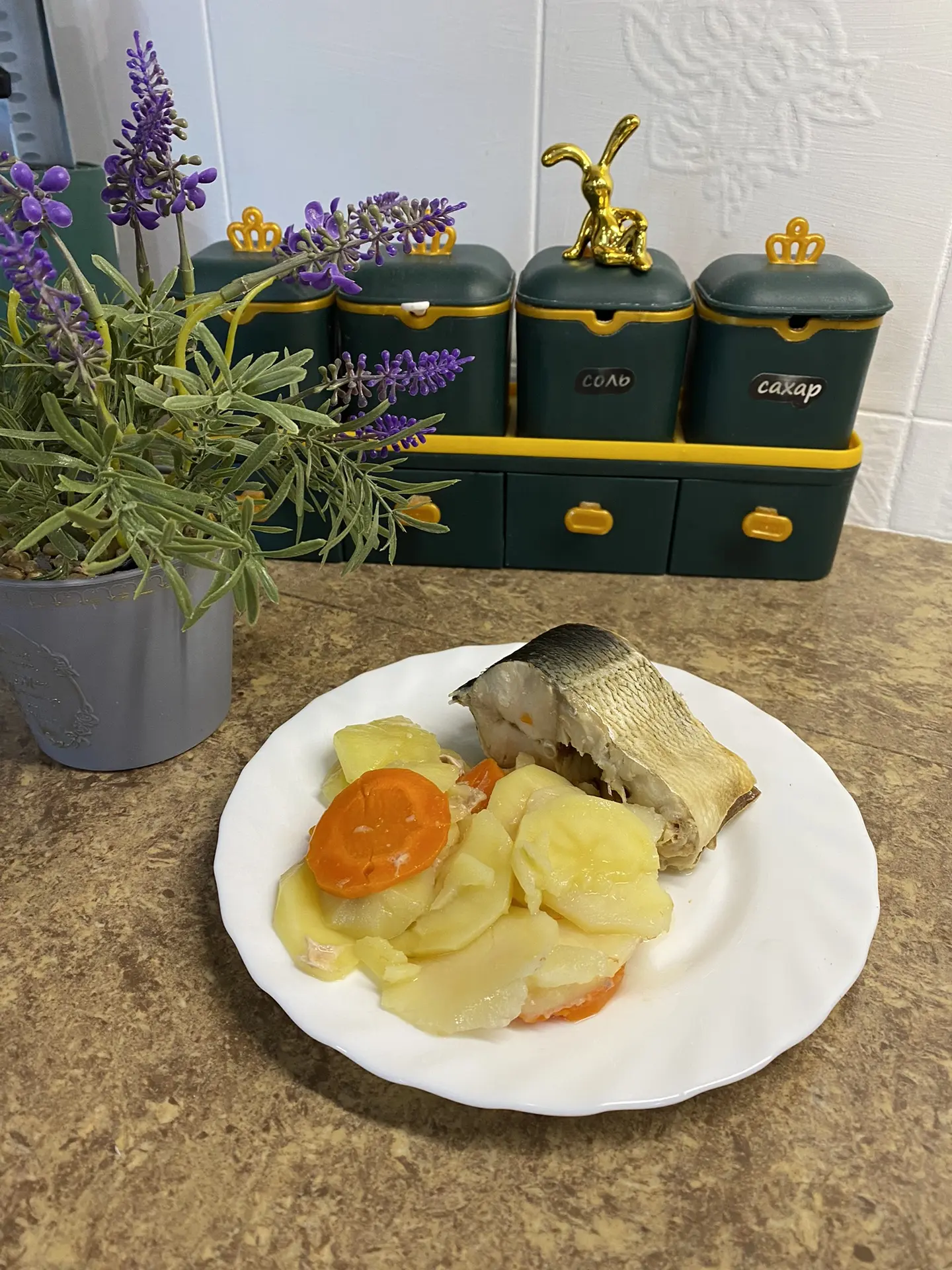 Готово! Рыбка получается мягкая, нежная