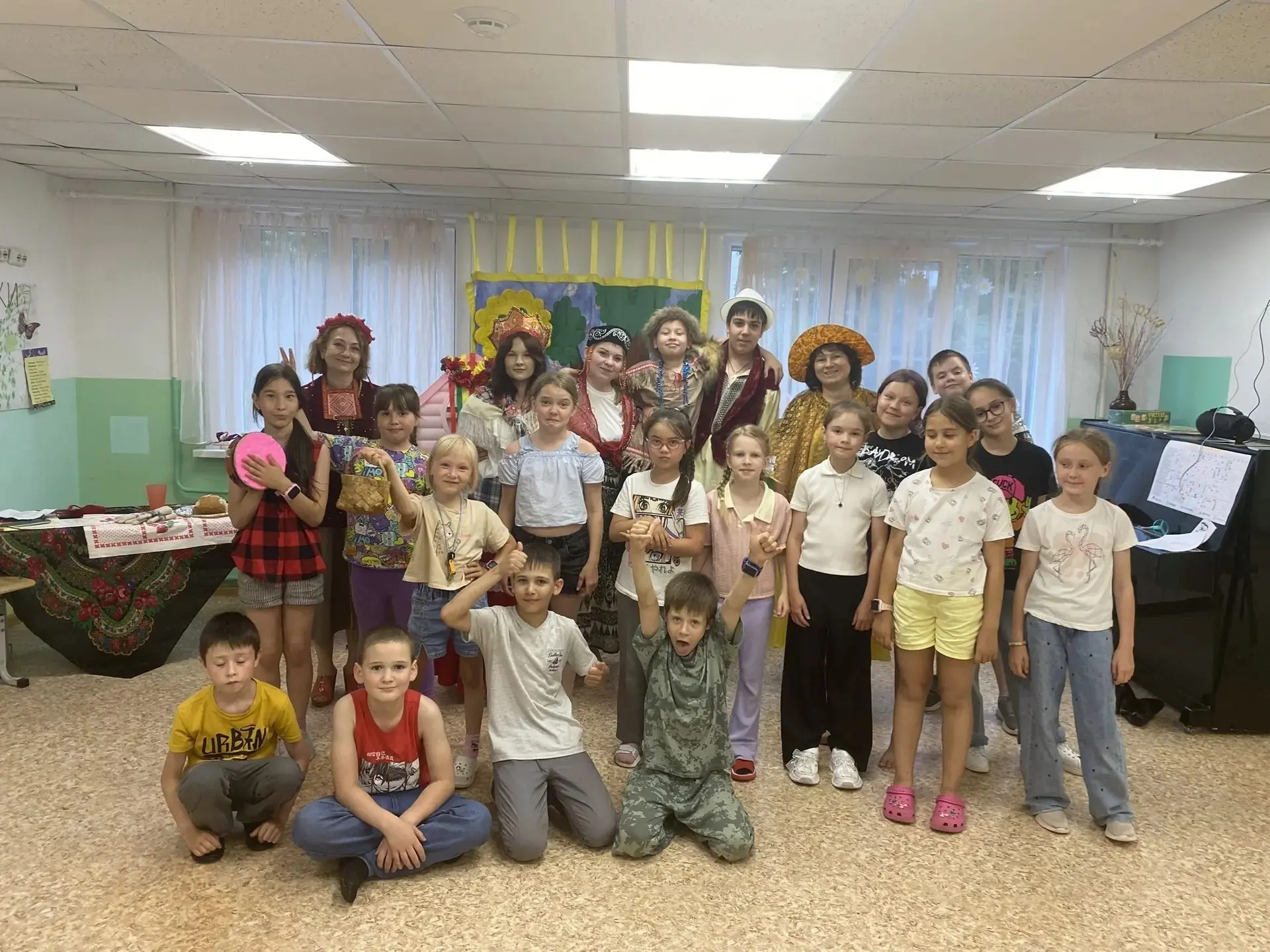 ️☀️✨НАРОДНАЯ ЯРМАРКА прошла в КМЖ "Орленок"
🇷🇺Живут в России разные народы с давних пор...
Одним т