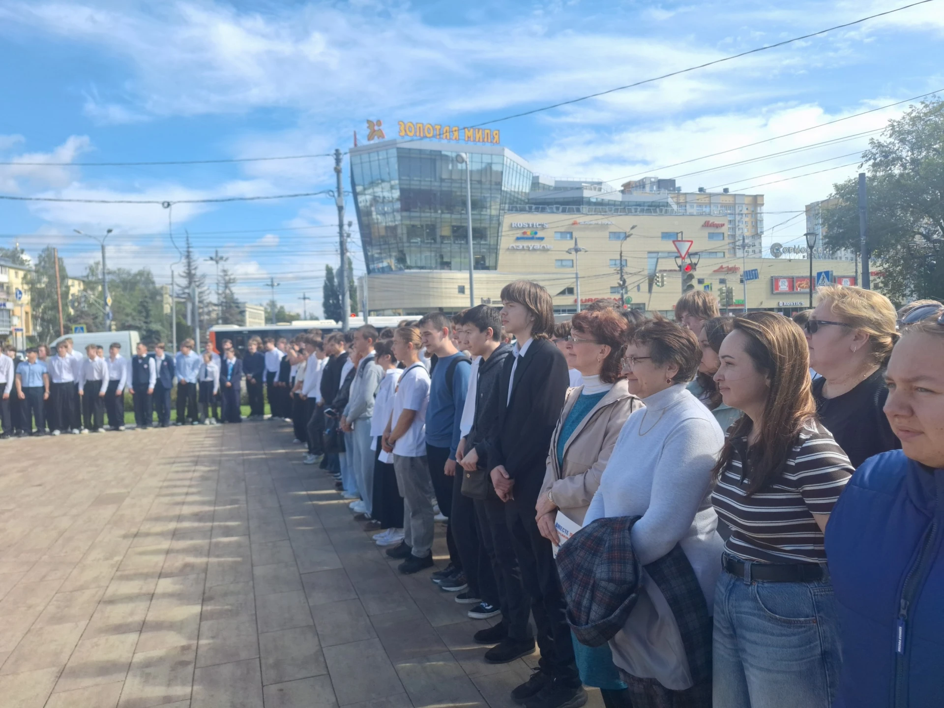 СТУДЕНТЫ СОРМОВСКОГО МЕХАНИЧЕСКОГО ТЕХНИКУМА ПРИНЯЛИ УЧАСТИЕ В ПАМЯТНОМ МИТИНГЕ, ПОСВЯЩ...