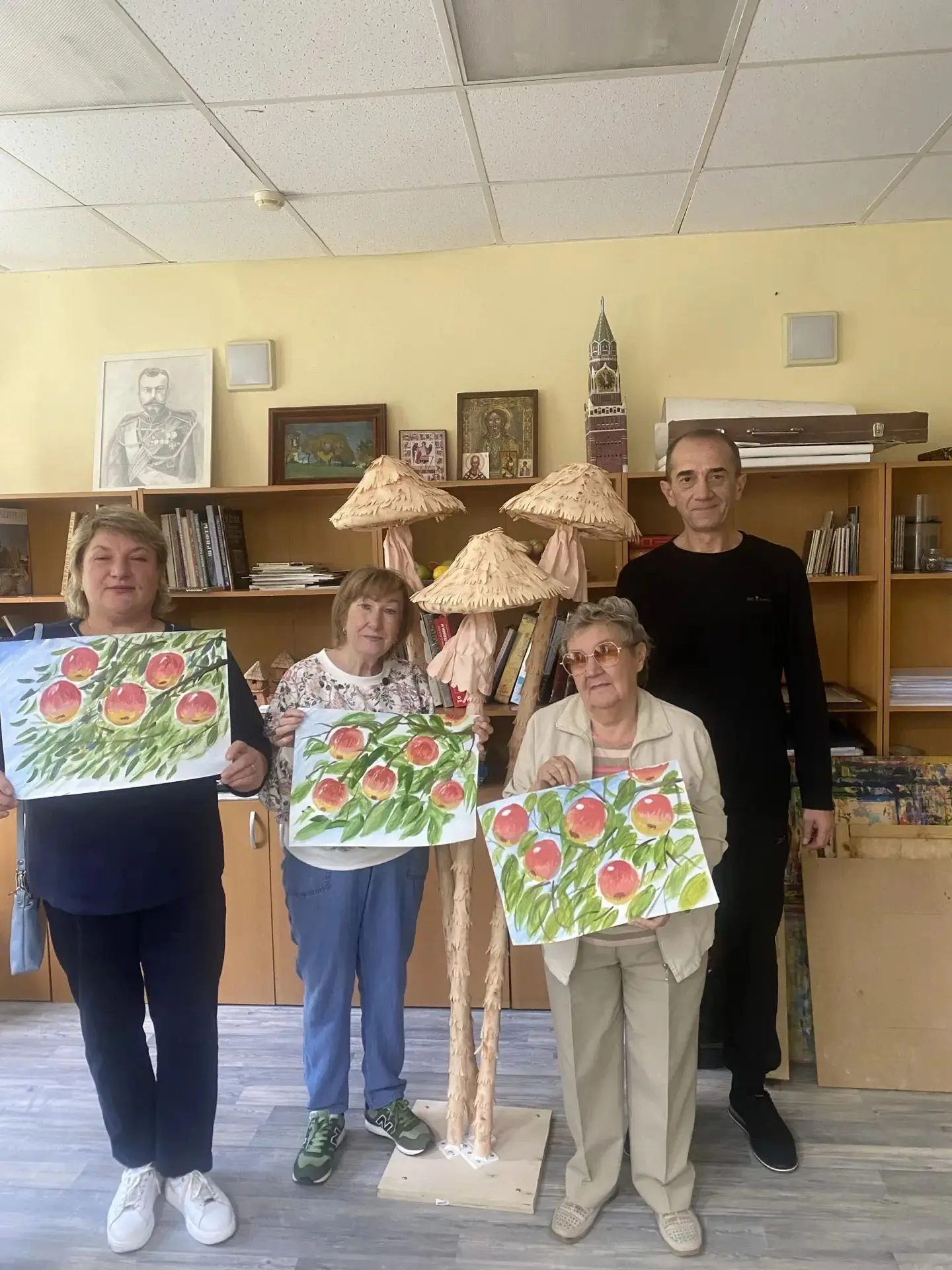 🍎📚 Яблочки знаний созревают в любом возрасте!