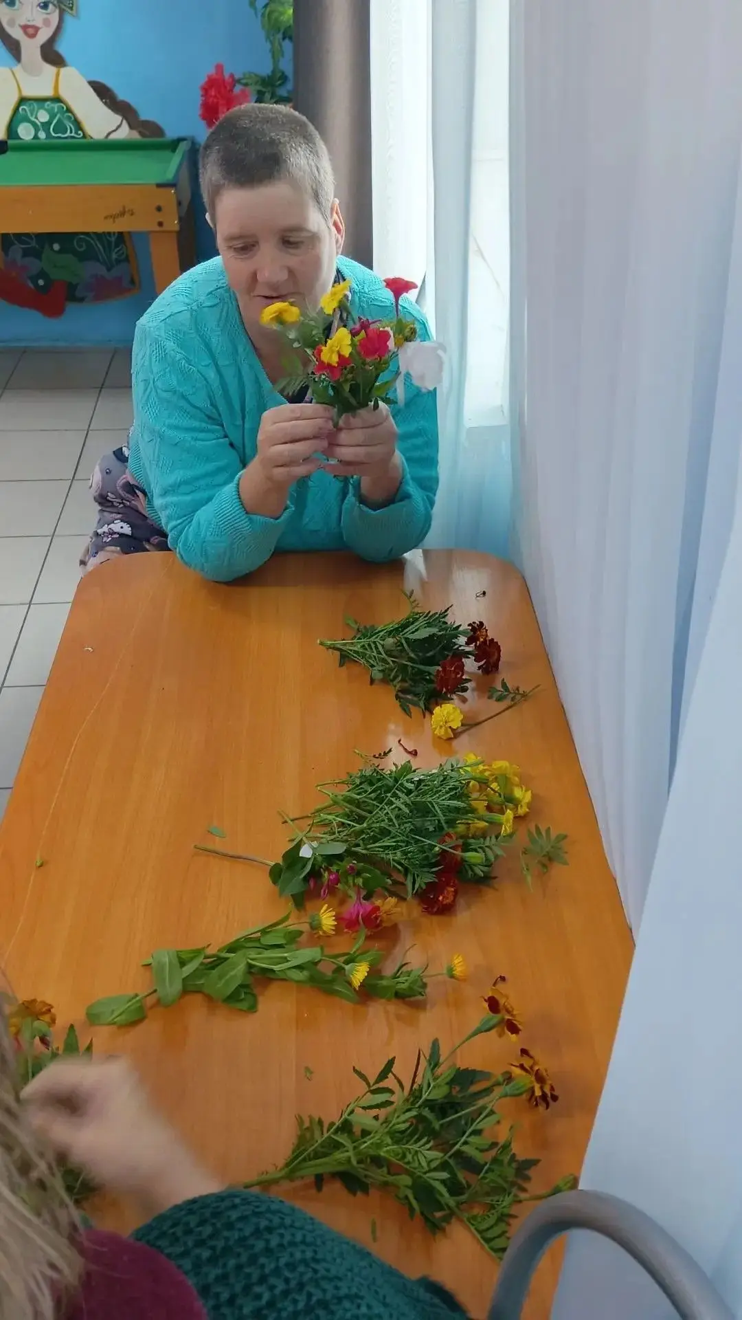 💐✨ День разноцветных букетов в Скоблинском ПНИ! 🌸🌼