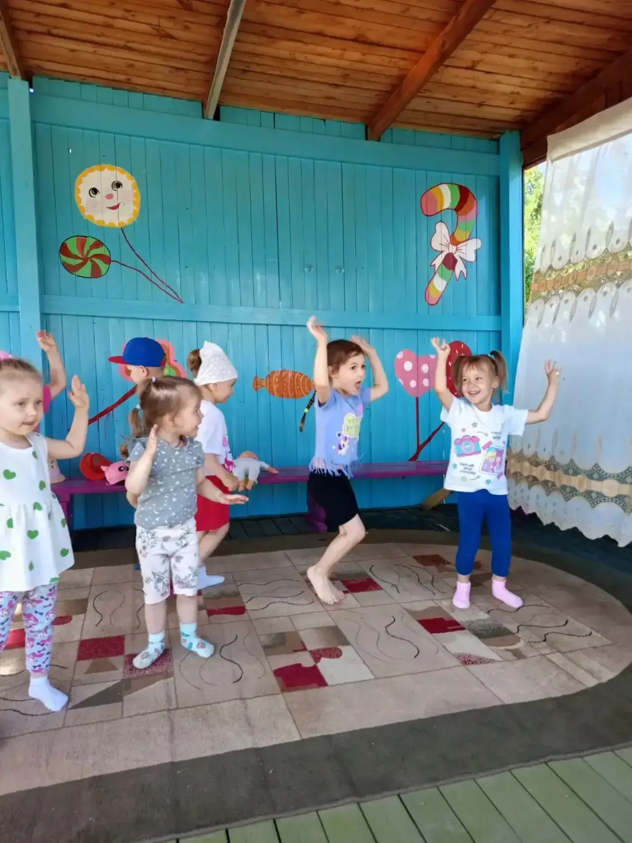 🎉 Ура! Сегодня у нас была настоящая детская дискотека! 🎉