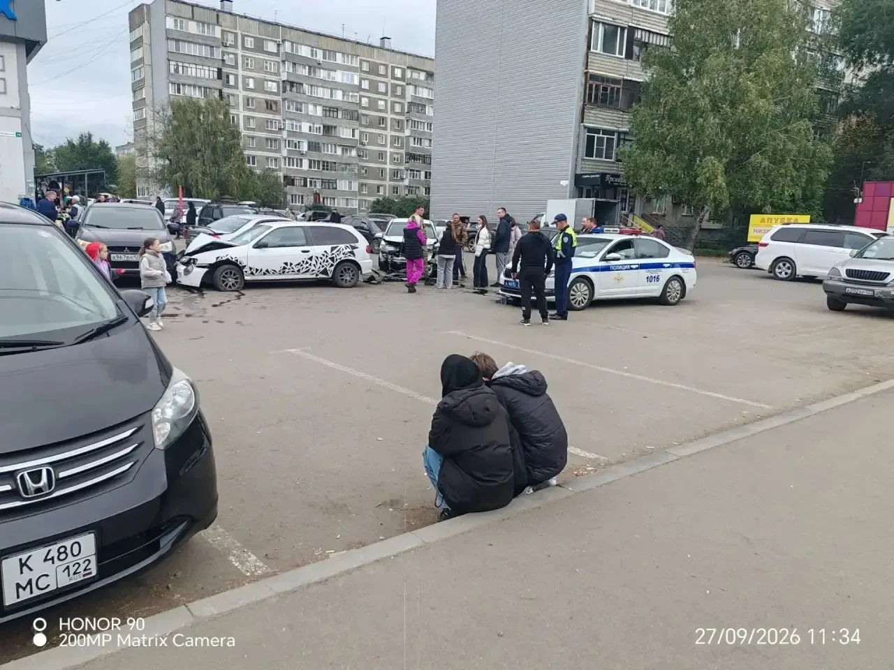 ДТП на парковке торгового центра "Мария Ра" на АБ