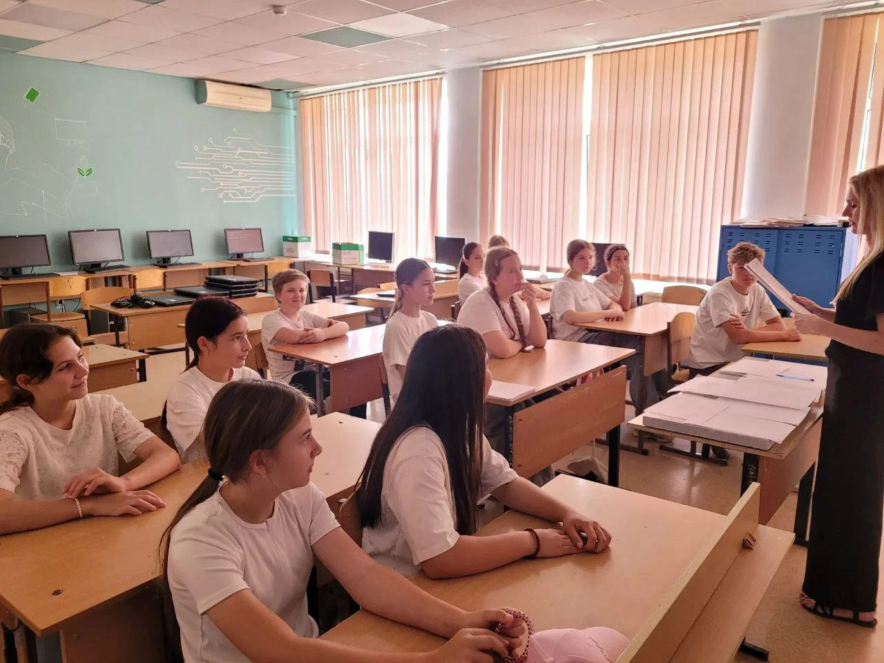 АНТИТЕРРОРИСТИЧЕСКАЯ БЕЗОПАСНОСТЬ!!!!!
Уважаемые родители и ребята❗❗❗❗❗
Терроризм - это одно из самы