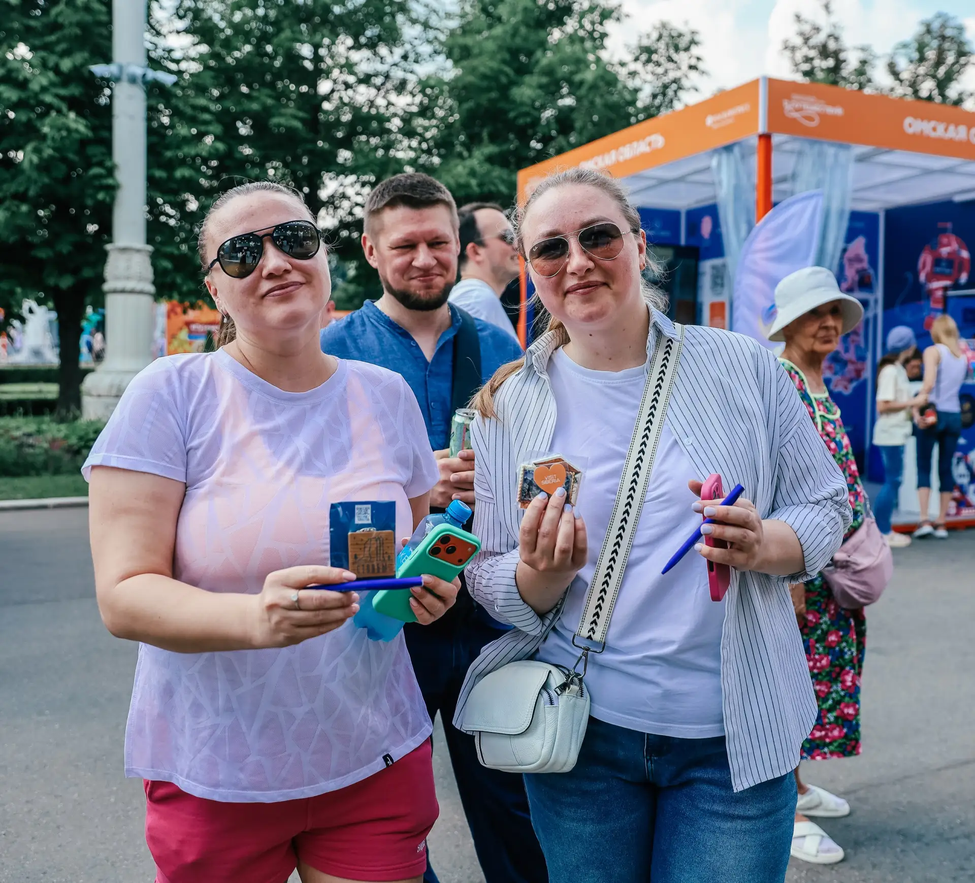 Ваши фотографии с третьего дня форума «Путешествуй! 2026» уже здесь 👉🏻 vk.ru/album-228456765_31127