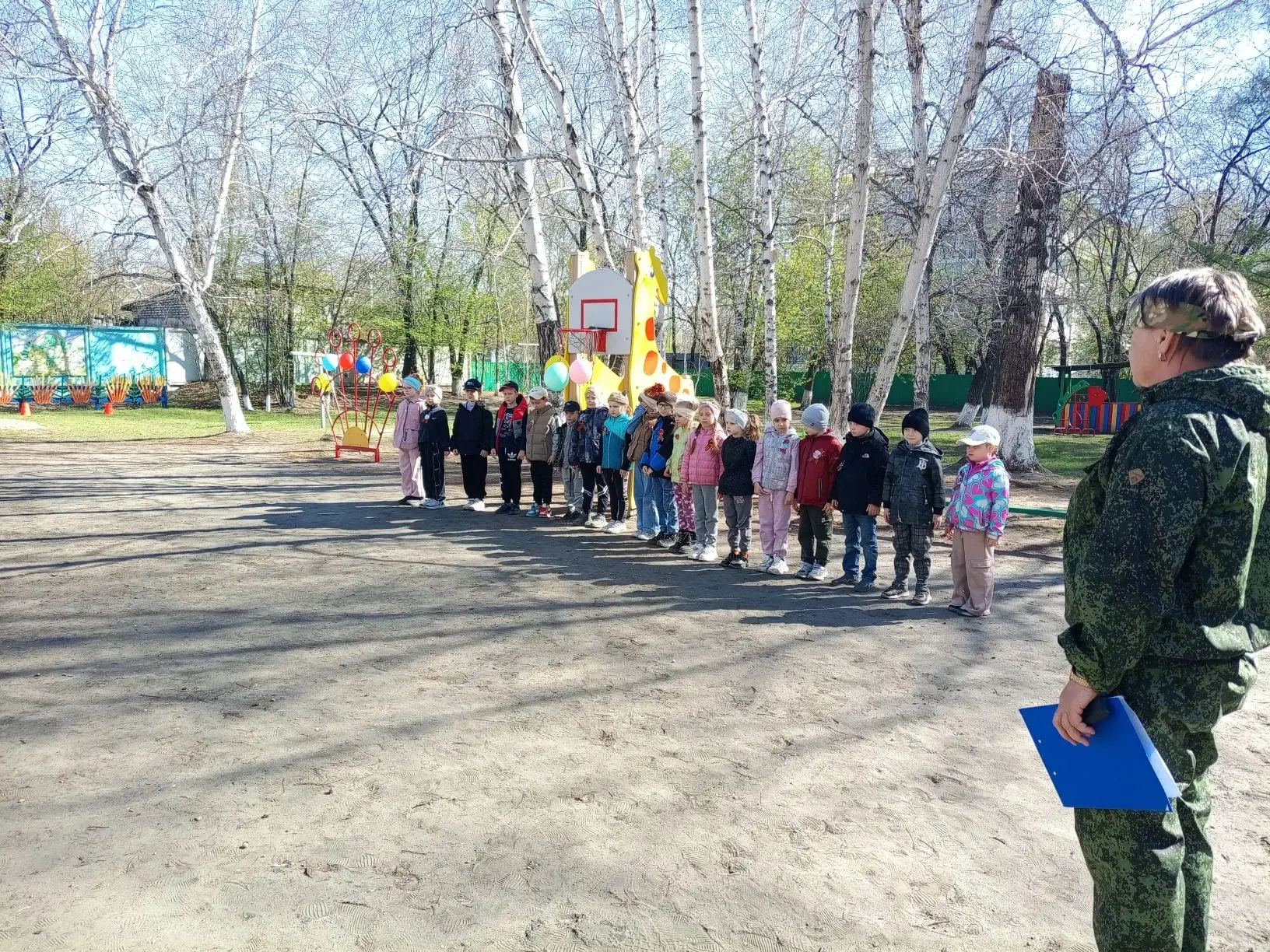 "Зарница"- это военно-спортивный праздник, который даёт детям бурю эмоций.