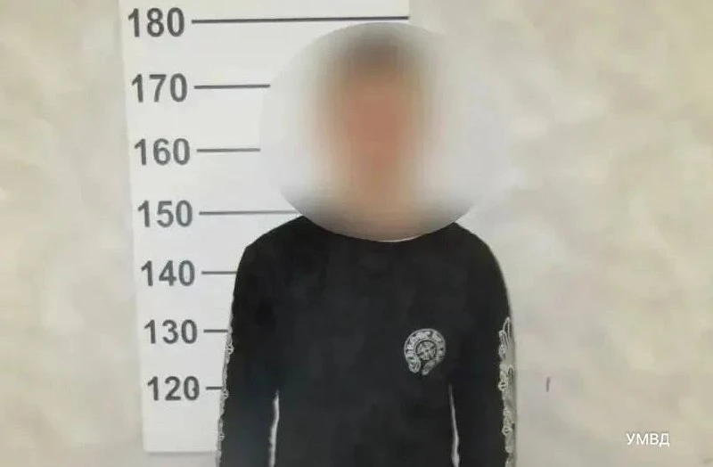 18-летний оренбуржец украл 80 тысяч рублей из банкомата