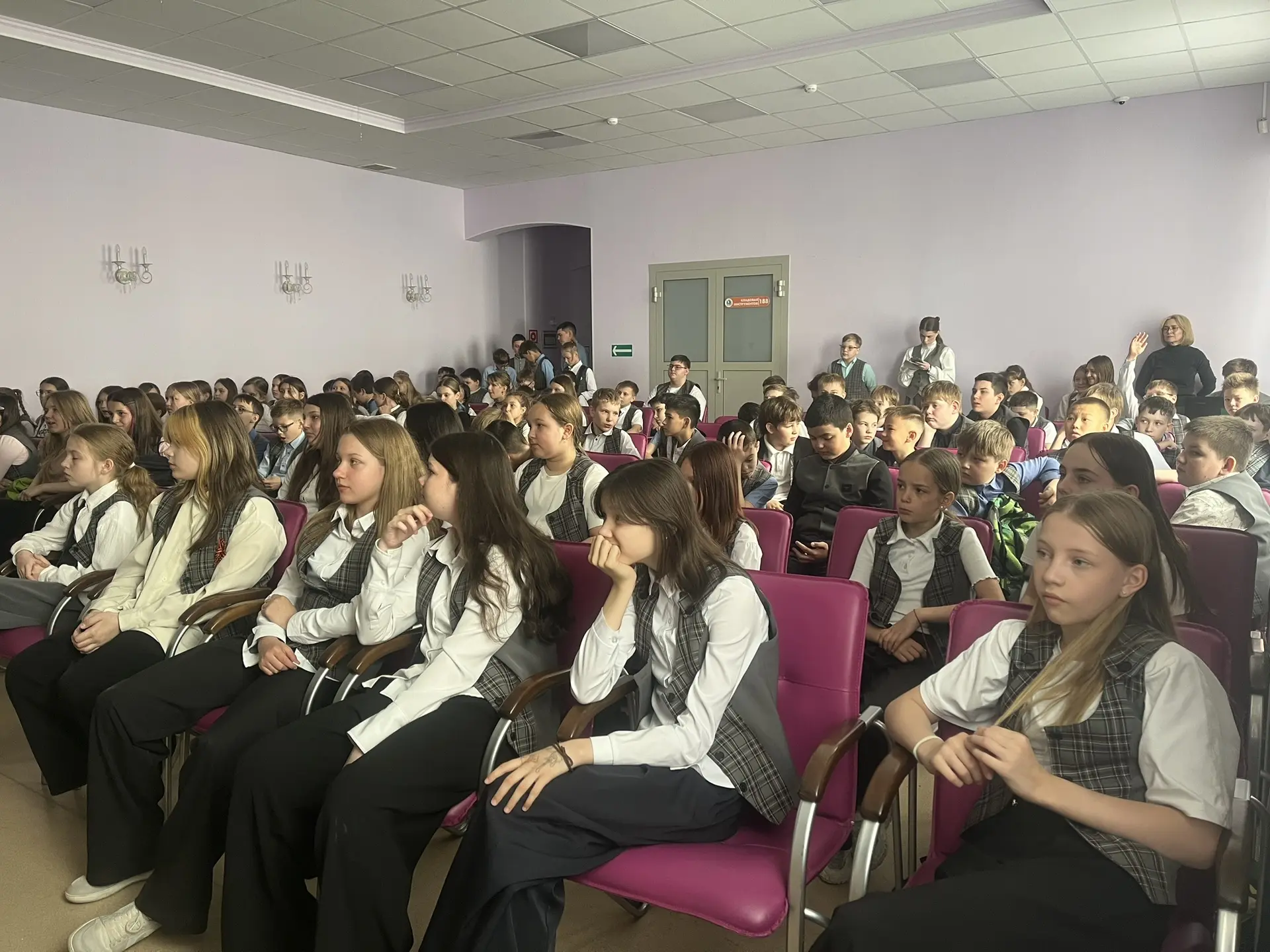 💰 Куда уходят налоги? Пятиклассники Школы №78 приоткрыли завесу финансовой грамотности!  Вчера у наш