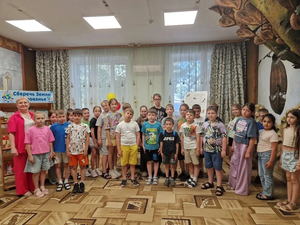🌞В этот солнечный день , ребята  2 и 3 отрядов пришкольного лагеря "Радуга" отправились на увлекате