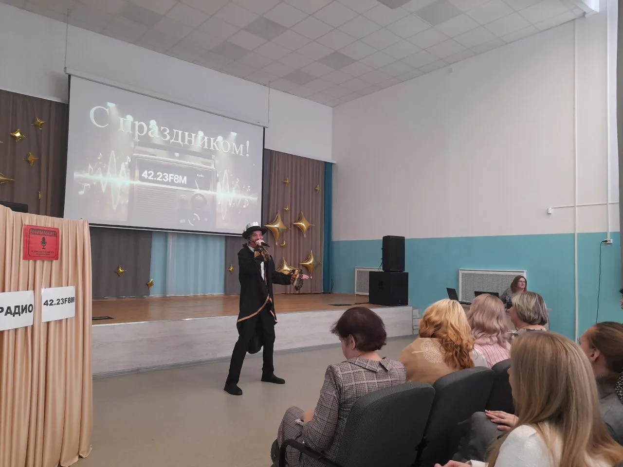 🎉6 марта в нашей школе состоялся общешкольный праздничный концерт, посвященный Международному женско