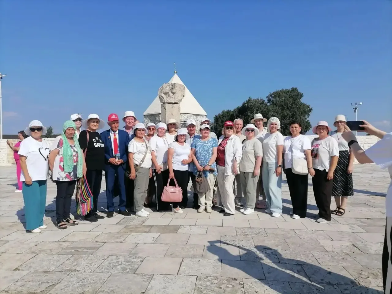 ФЕСТИВАЛЬ КУЛЬТУРЫ НАРОДОВ РОССИИ 💫

10-11 июля в селе Сиктерме Алькеевского района Республики Тата