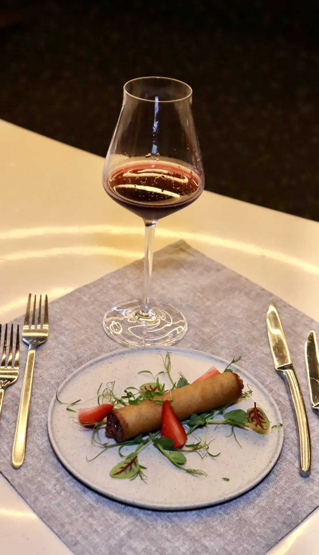 🍷✨ Уже полюбившееся гостям 
блюдо из VIP‑дегустации -
Хрустящие канноли ✨🍷
 🌮Хрустящие канноли с 
