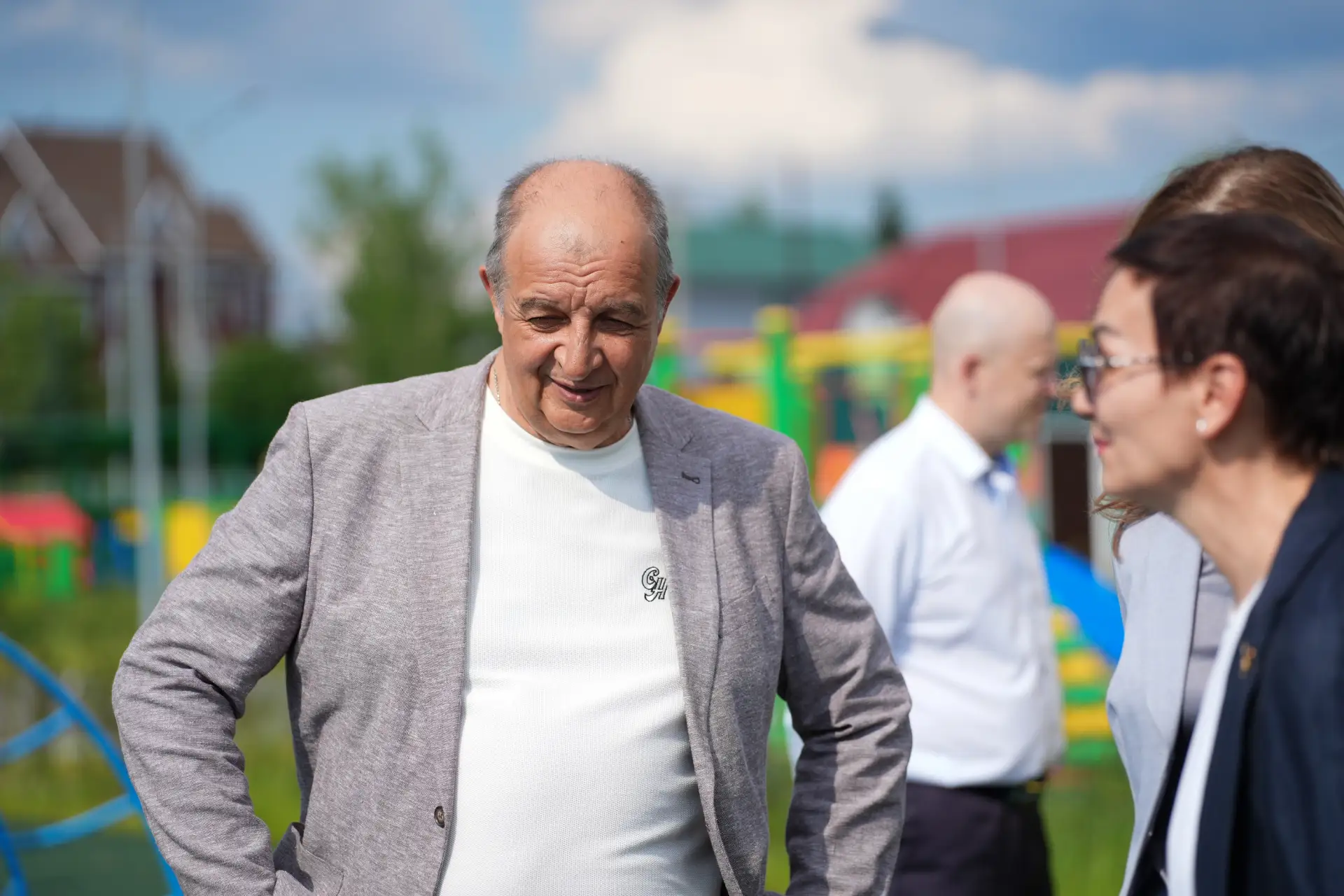 Депутат Государственной Думы Ольга Ануфриева, а также депутаты Думы города Ханты-Мансийска в составе