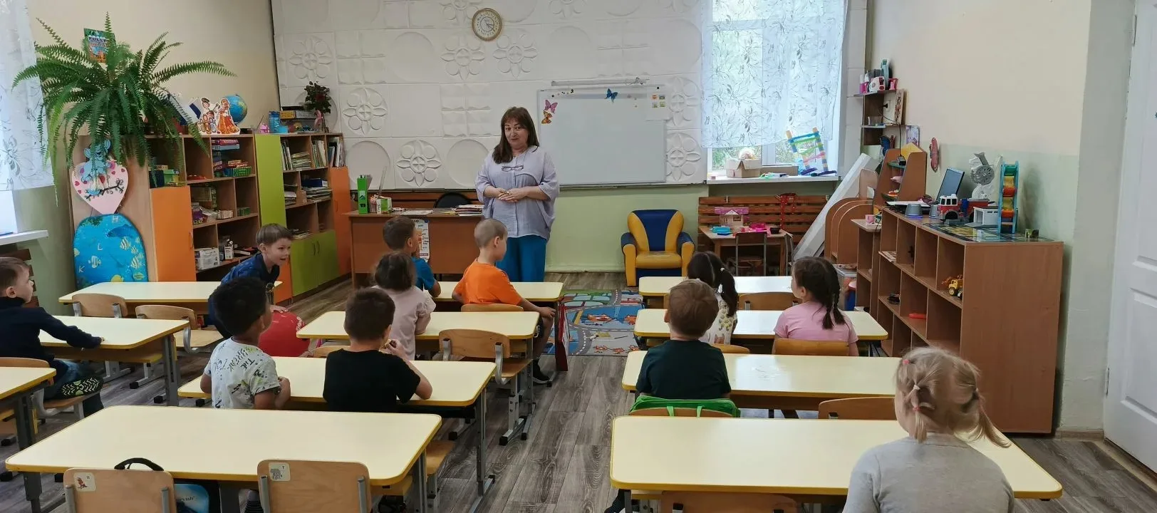 Летние дни в детском саду — это маленькие радости каждый день. Игры, улыбки, солнце… и, конечно, нов