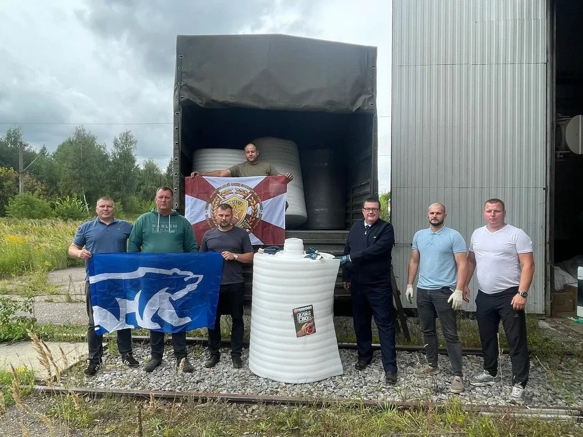 ОЖЕРЕЛЬЕ. Принял участие в отправке очередной партии гуманитарной помощи для наших бойц...