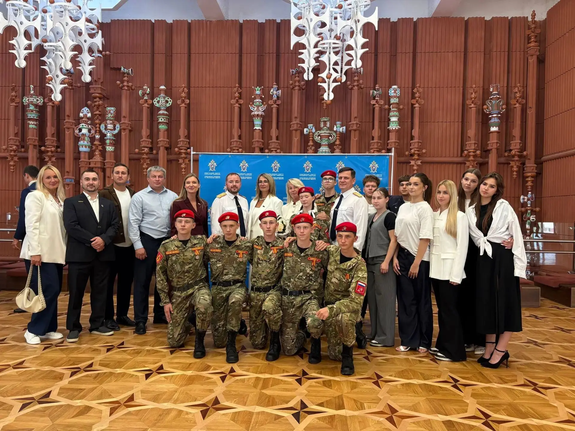 В Ярославле, в День знаний, сцена ТЮЗа стала местом силы и традиций.