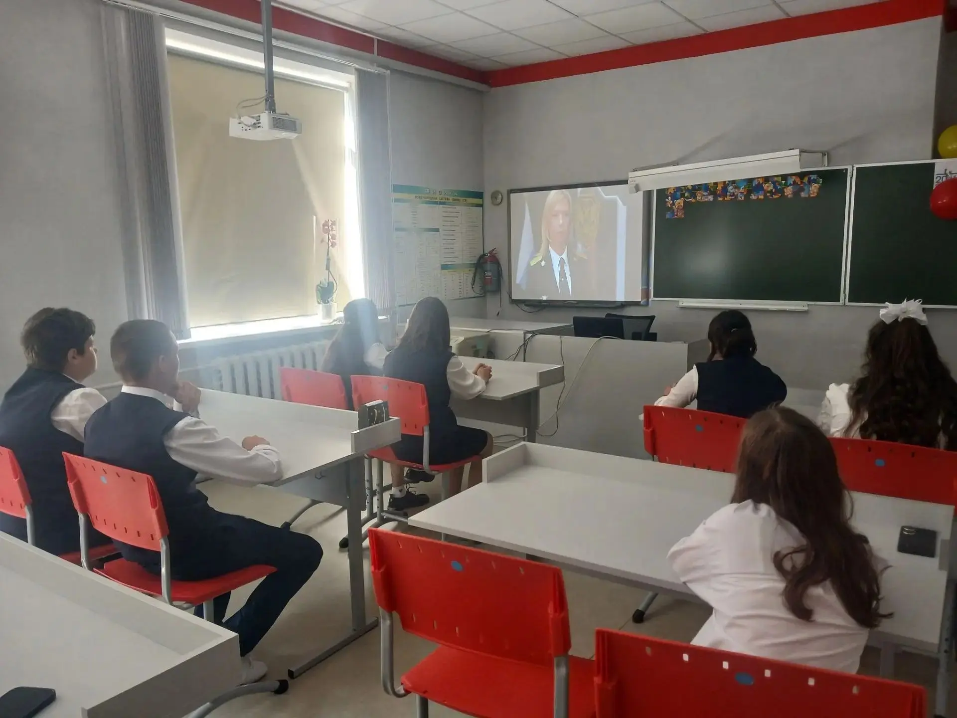 🎬 Просветительский кинопросмотр в МБОУ ООШ села Войсковая Казинка!