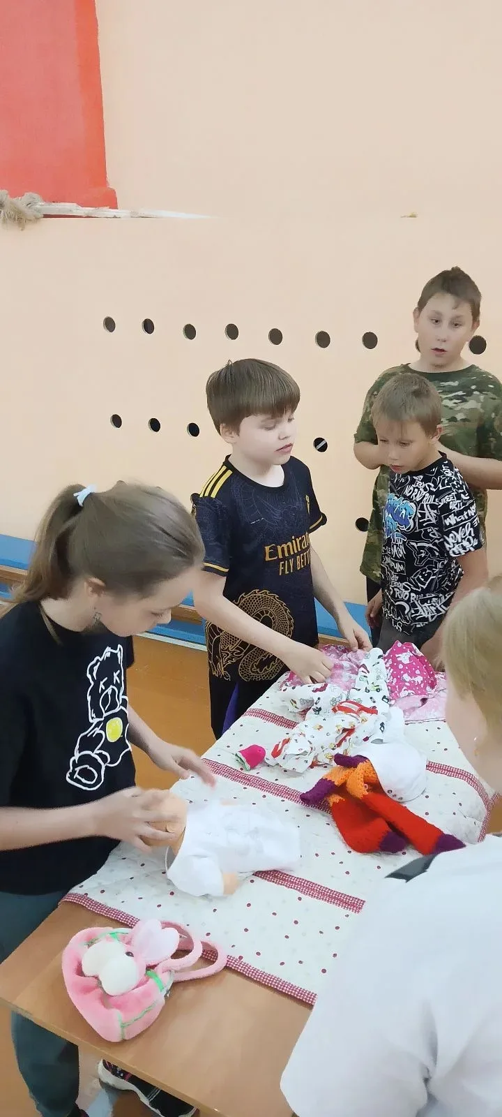 🤸‍♂️🏀🏊‍♂️ Спортивные игры: не только победа, но и взаимовыручка! 💪🤝