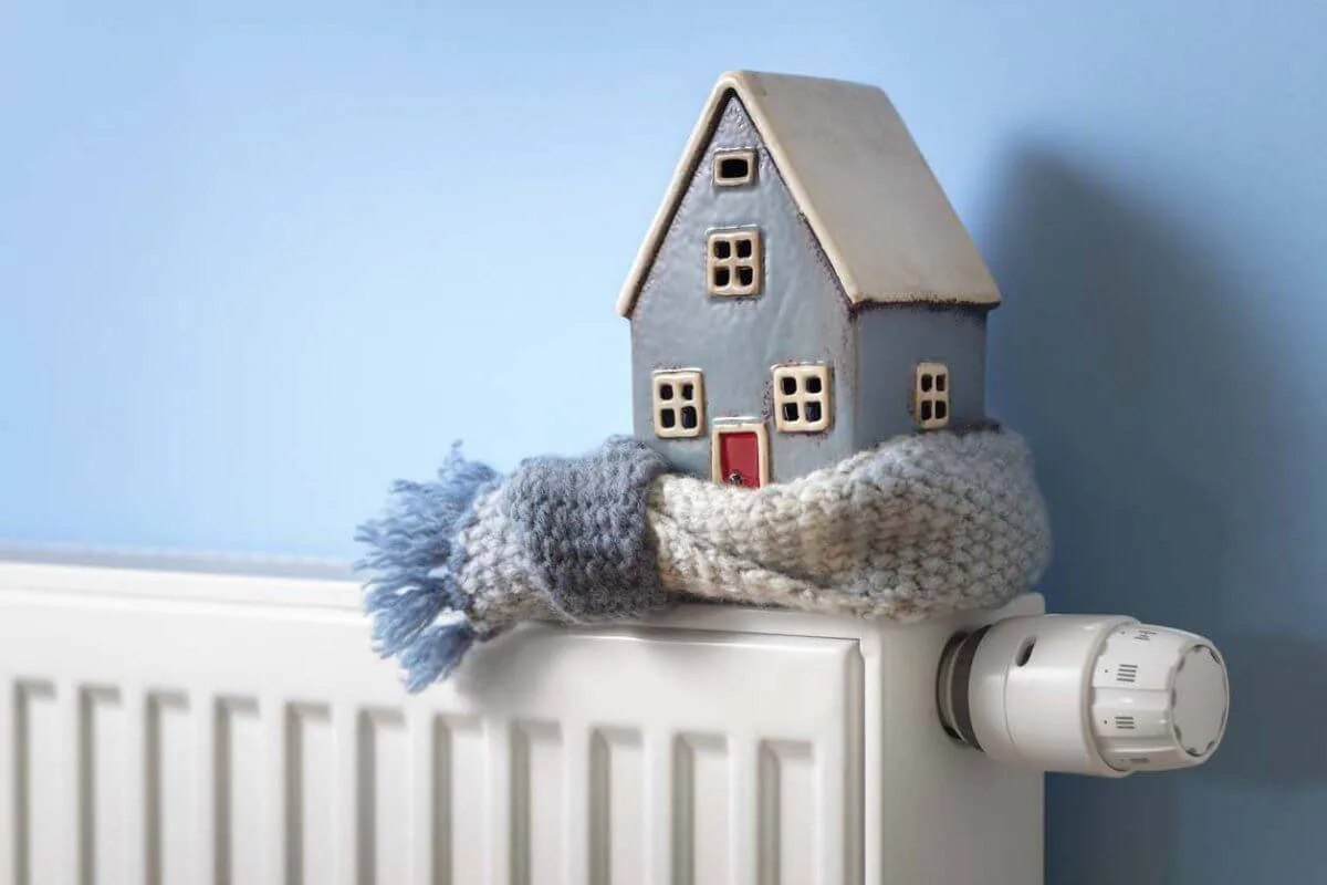 🏠 В Пензе отложен старт отопительного сезона. На аппаратном совещании 5 октября глава ...