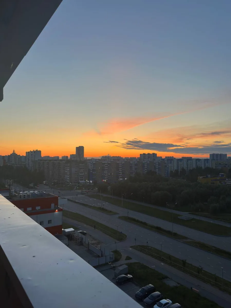 Кадр нам прислал подписчик. Делитесь и вы снимками нашего красивого города⤵️❤️