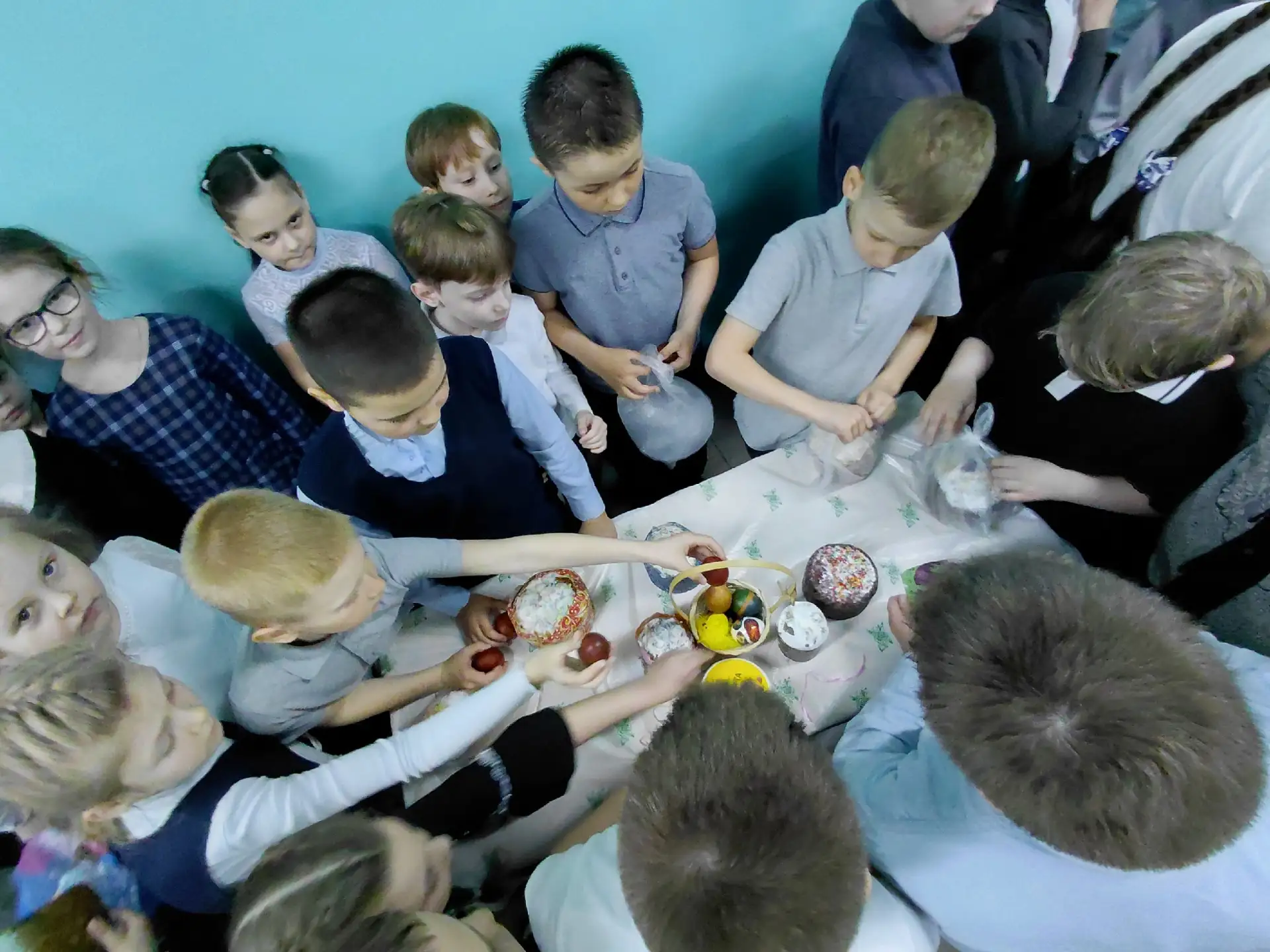 🌟 Пасха в нашей школе! 🌟Сегодня у наших ребят состоялось по-настоящему светлое и радостное событие —