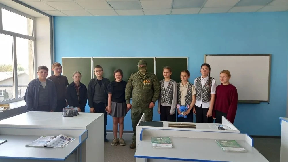 Письма поддержки: как школьники вдохновляют наших солдат