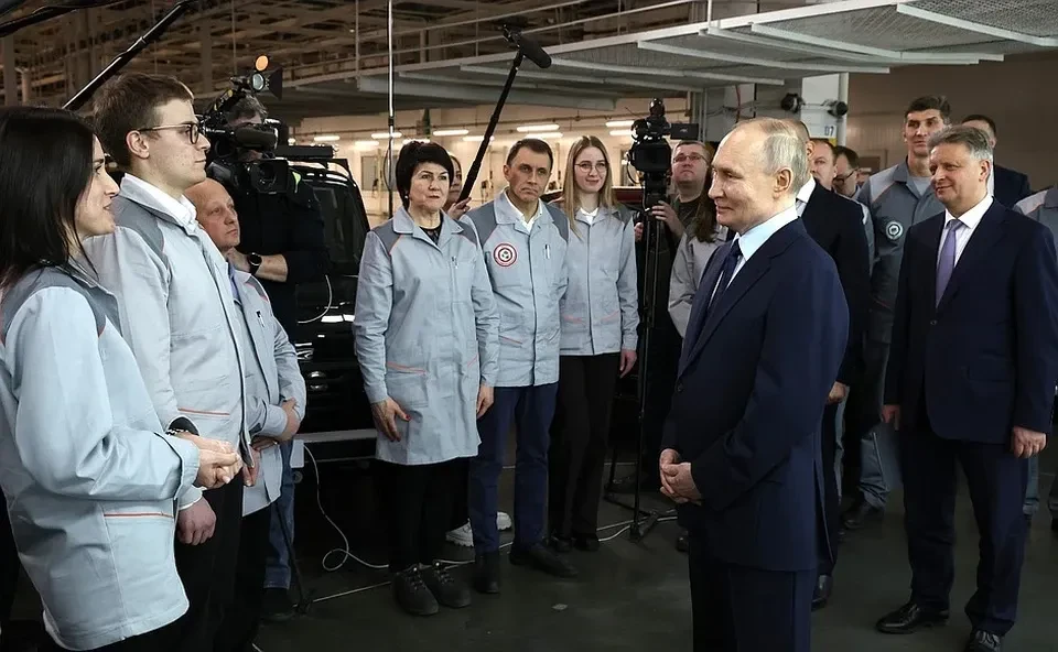 Сегодня день рождения у нашего национального лидера - Президента России Владимира Путина.