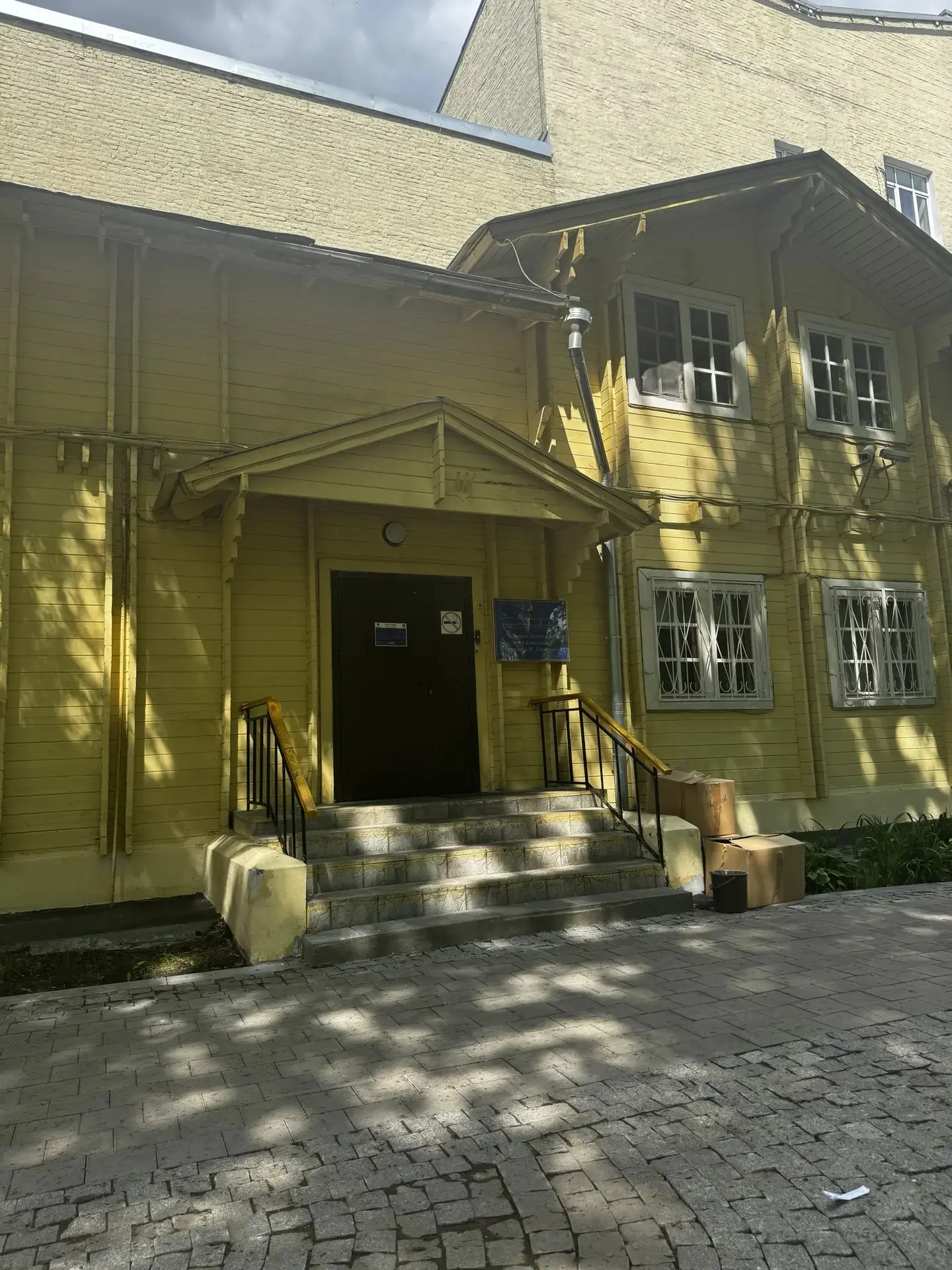 🎨 Кисти, скетчбуки, городские пейзажи и настоящее творческое вдохновение — именно так прошёл Большой