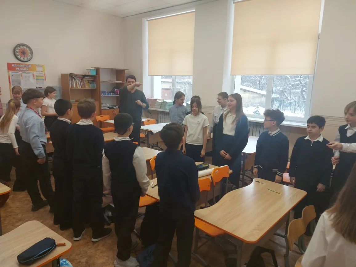 19 февраля  прошло интерактивное занятие с учениками 4 «Б1» класса, в рамках мероприятий, направленн