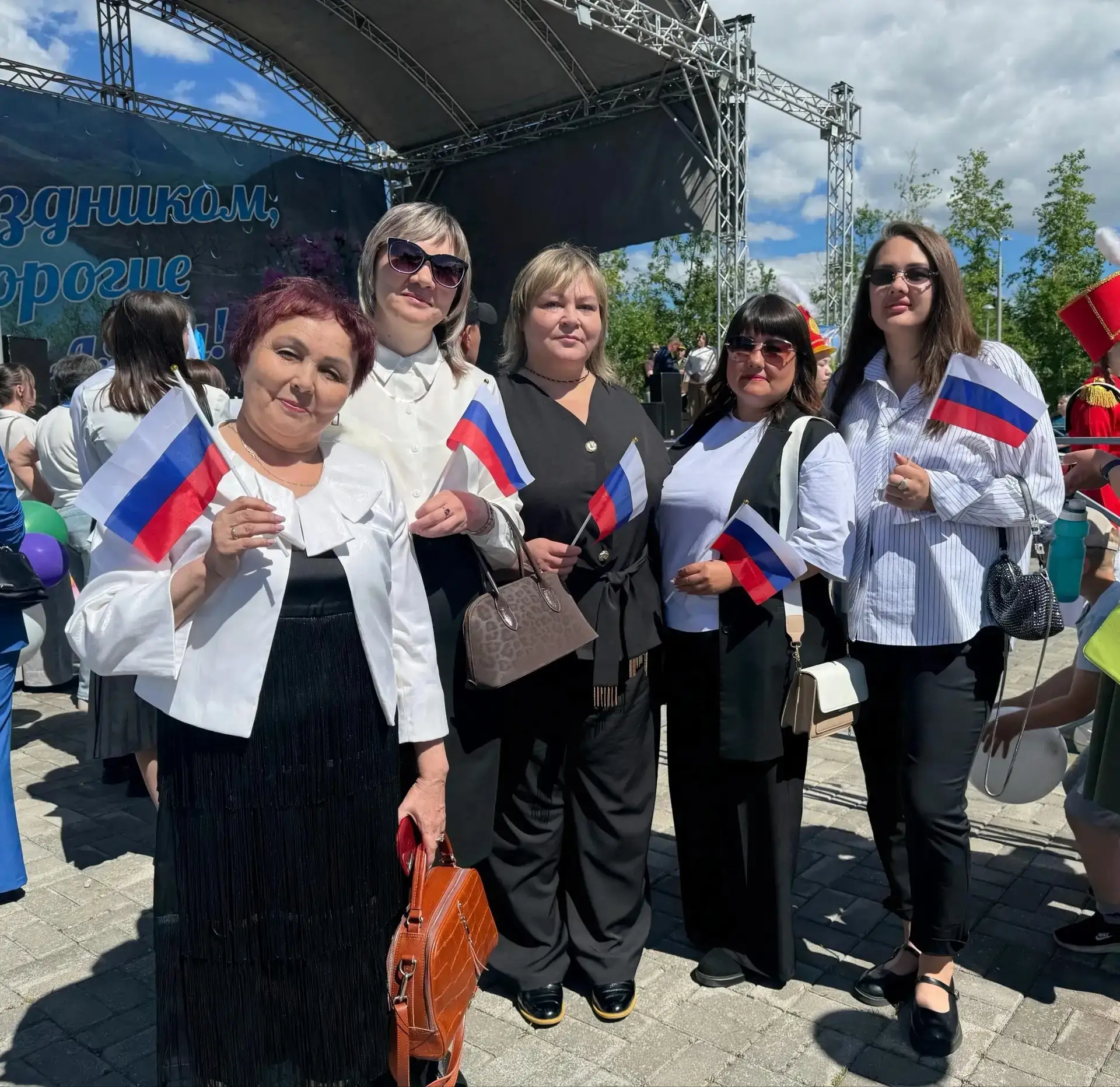 Сегодня — наши! 🇷🇺🎉
Сегодня, в этот светлый и важный для всей страны день, наши замечательные дел