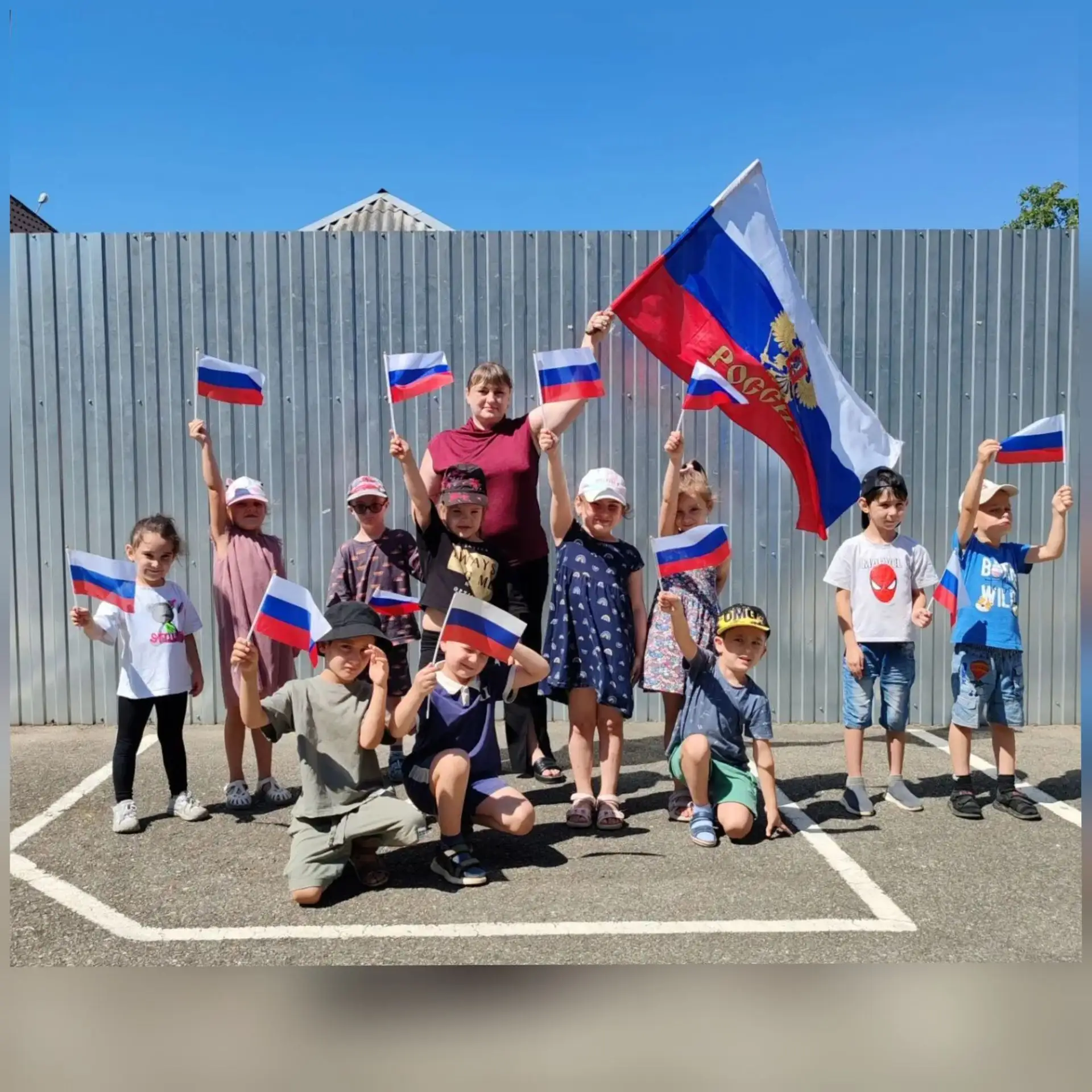 Сегодня в нашем детском саду было по-особенному торжественно и ярко! Мы отметили День Г...