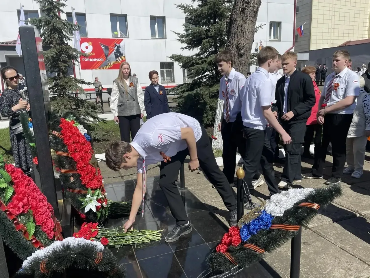 🚂 Память, объединяющая поколения  В преддверии Дня Победы юные железнодорожники совместно со студент