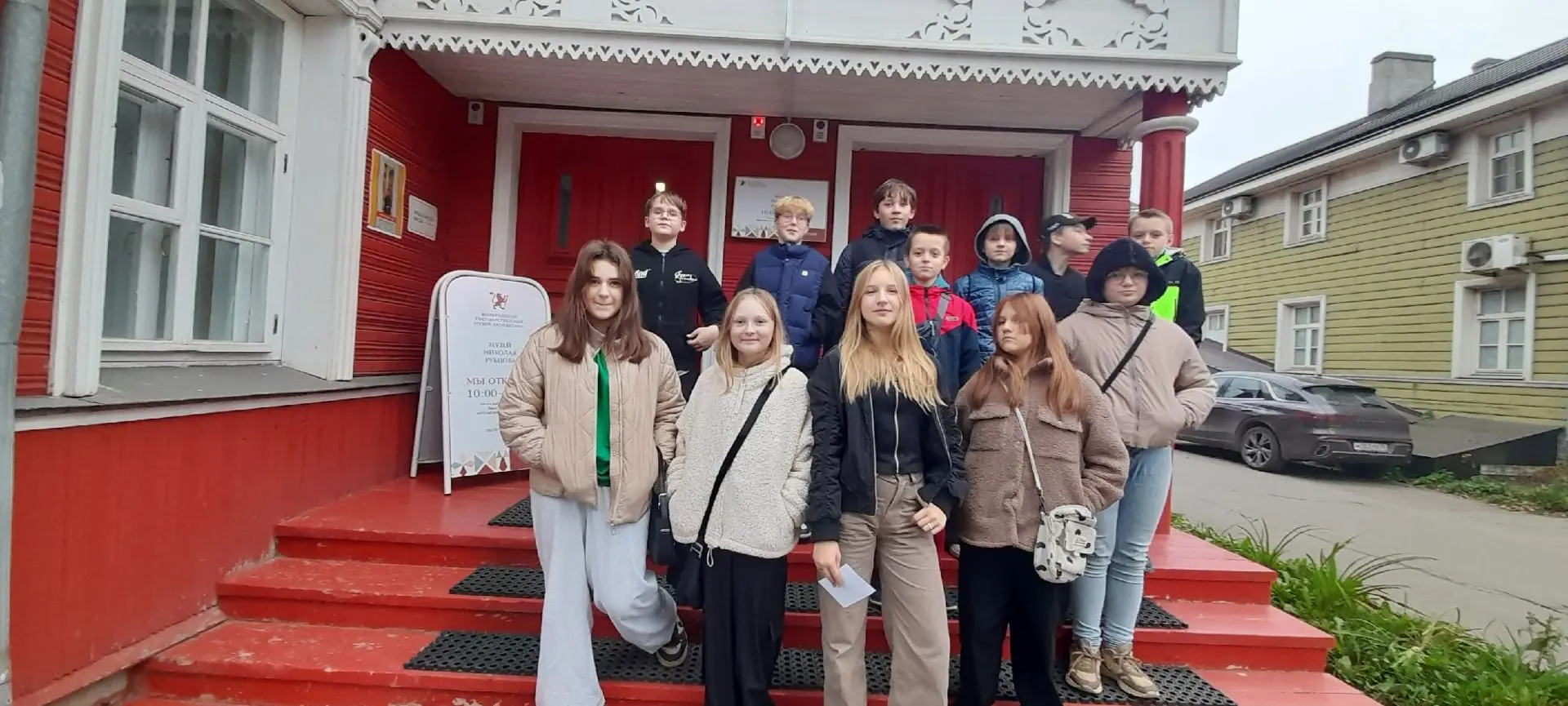 2 октября 6в класс посетил музей Н. Рубцова в Вологде. Там мы участвовали в мастер-клас...