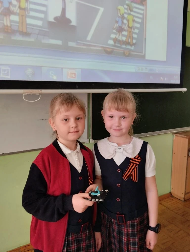 Первоклассники лицея вместе с классным руководителем Щербак Светланой Борисовной провели творческий 