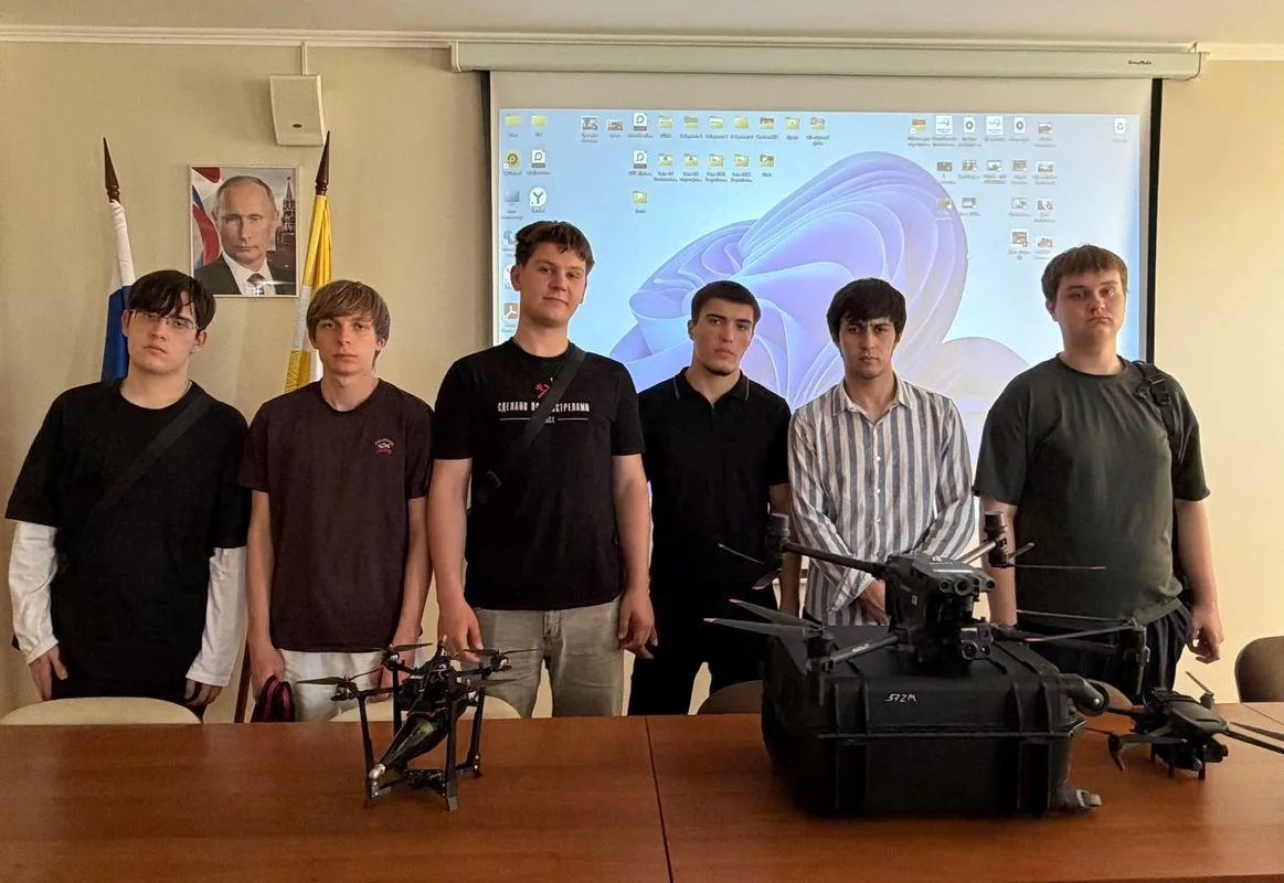 Студенты  Будённовского медицинского колледжа совершили образовательную поездку, посети...