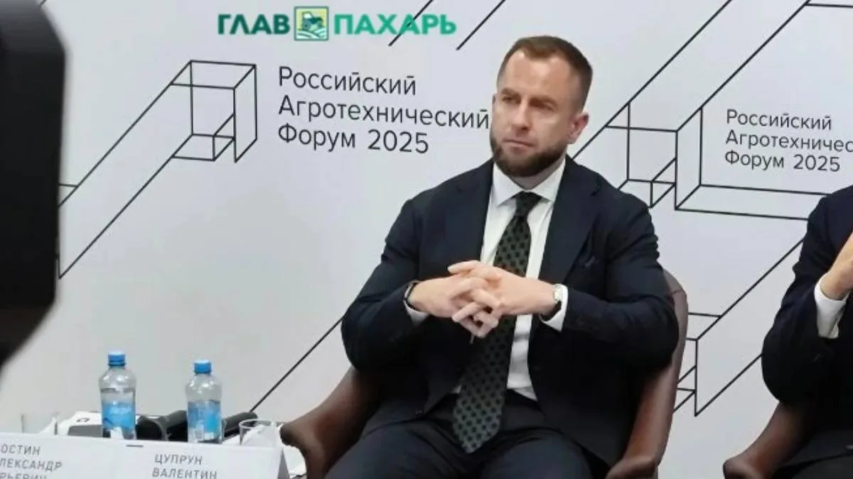⚡️Главу управления Минпромторга задержали по подозрению в коррупции.