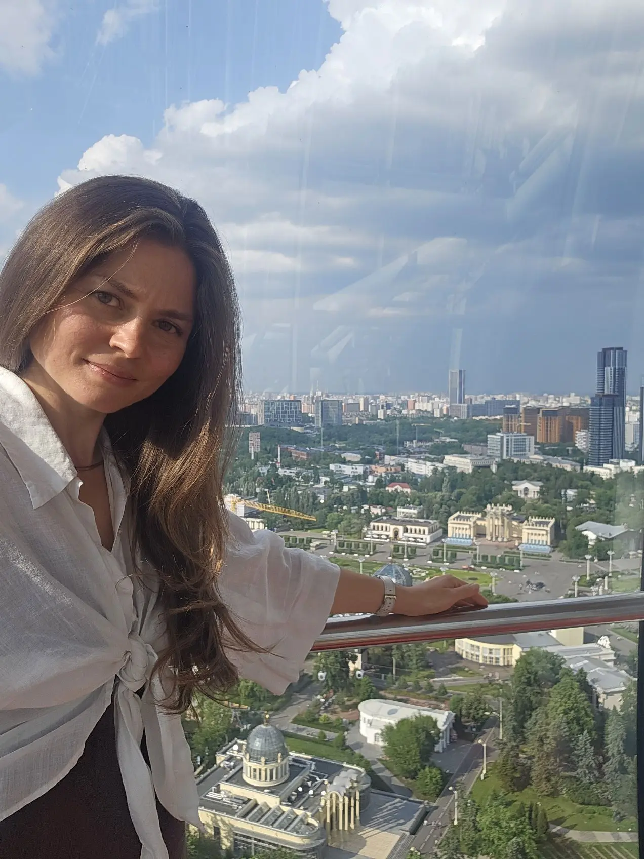 Иногда жизнь снаружи выглядит вполне успешной.