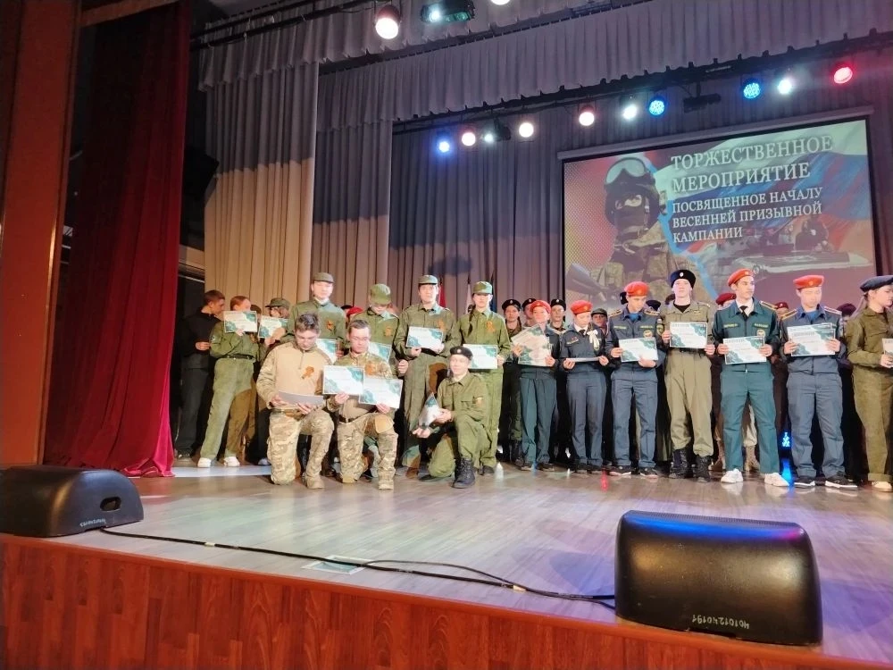 🏆 Гордость за наших! Подведены итоги военно-патриотической игры «Зарница 2.0»  В упорной борьбе заве