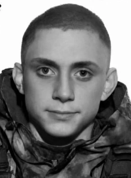 «Выбрал мирную профессию»: в ходе СВО погиб 20-летний боец из Омской области 🕯