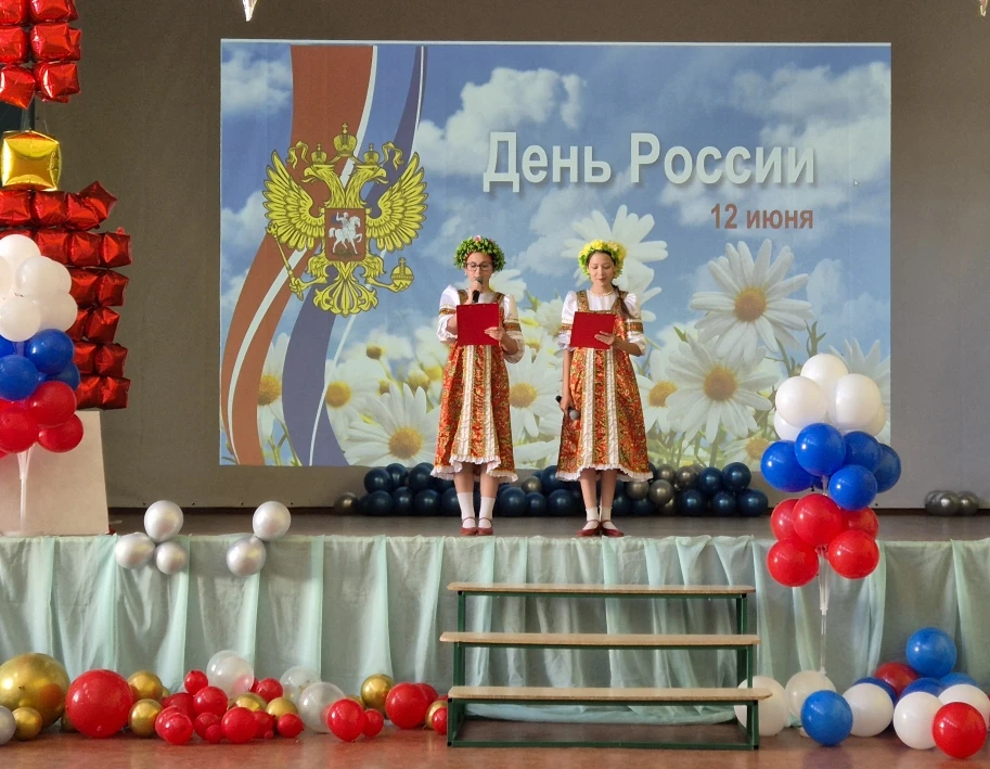 12 июня вся страна отмечает большой праздник– День России. Вот и летний детский оздоровительный лаге