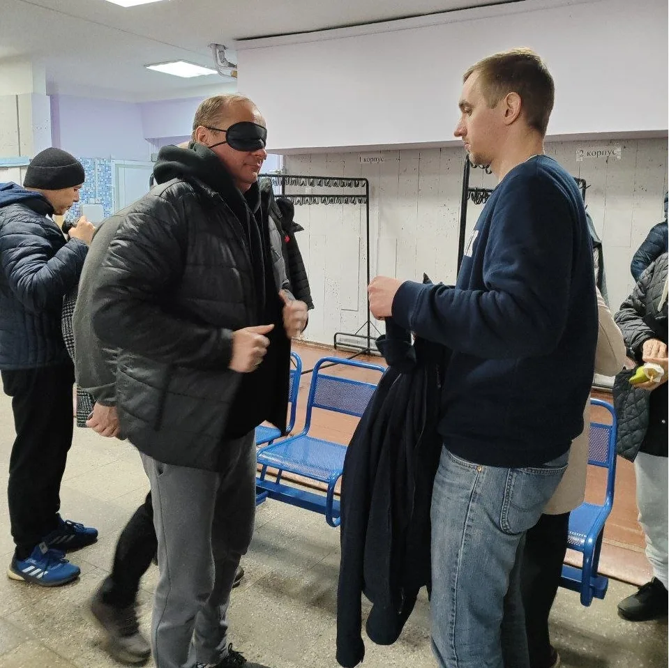 Друзья! С 1 по 3 мая «Крылья» организуют замечательный проект — семинар «Молчание»  Он пройдёт с пят