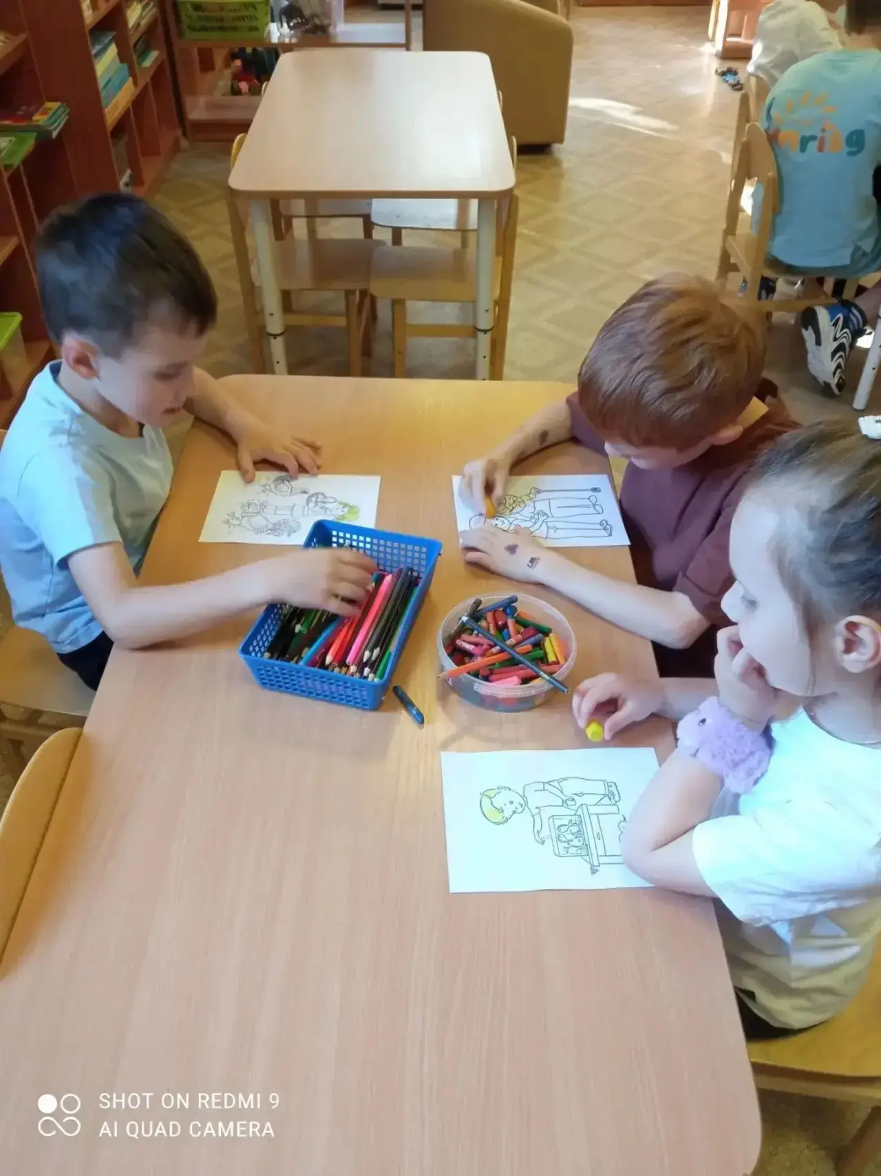 🎨 В группе "Колокольчики" День добрых дел!  💖 Дети раскрашивали рисунки, где они изоб...